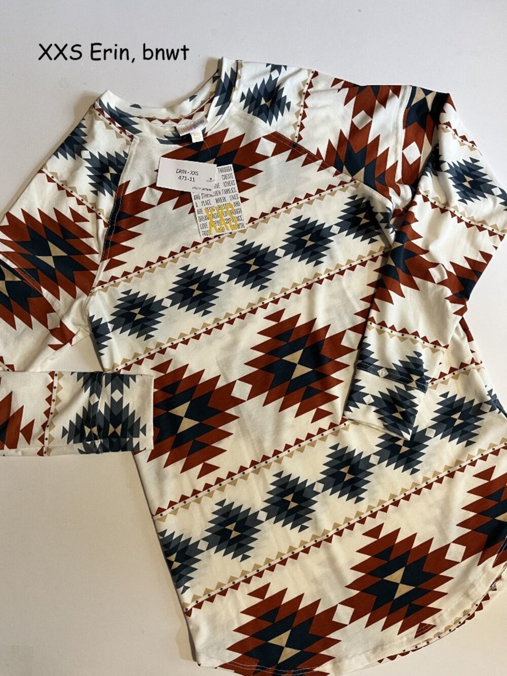XXS Lularoe Erin raglan sleeve unisex top, white with SW stripes